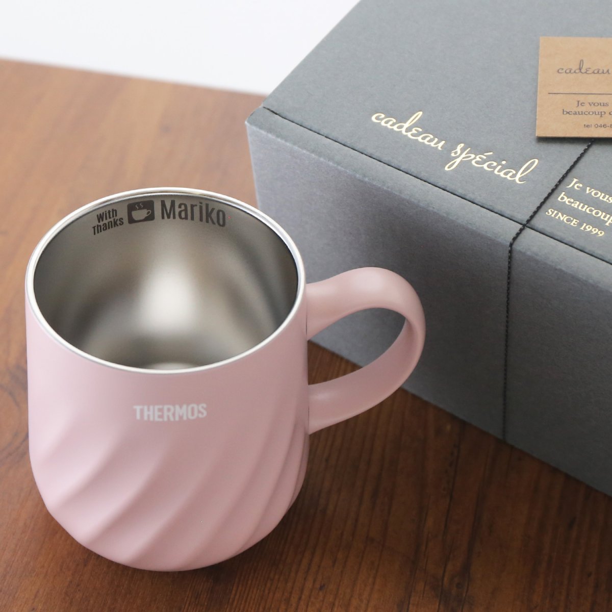 画像21: 名入れ マグカップ サーモス 真空断熱マグカップ 350ml JTD-350 THERMOS ステンレス メッセージ コーヒー お誕生日 還暦祝い プレゼント 名前入りギフト 名入れギフト 送料無料 最短 即日発送 女性 男性 実用的 2026 (21)