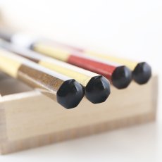 画像5: 名入れ ギフト プレゼント《桐箱入り 箸 夫婦箸 八角歌舞伎》母の日 父の日 結婚 入籍 結婚式 両親贈呈品 金婚式 (5)