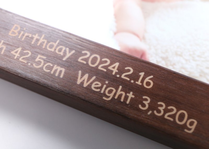 画像4: 名入れ フォトフレーム 出産祝い 身長 体重 刻印 写真立て L版サイズ 《エンジェルフレーム》 かわいい 選べるデザイン 赤ちゃん ベビー 出産 ベビーメモリアル 男の子 女の子 出産祝い 内祝い 誕生 記念 両親 名前入り ギフト （ ギフト 贈答 プレゼント ）  (4)